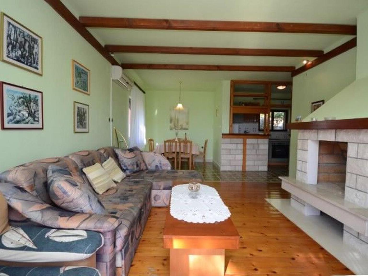Apartments Marjan Брна Екстериор снимка