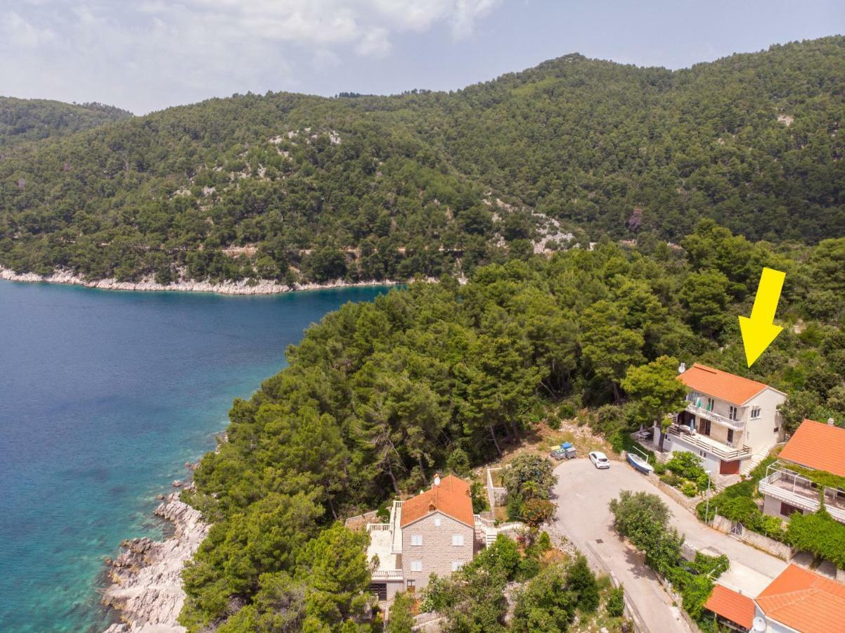 Apartments Marjan Брна Екстериор снимка
