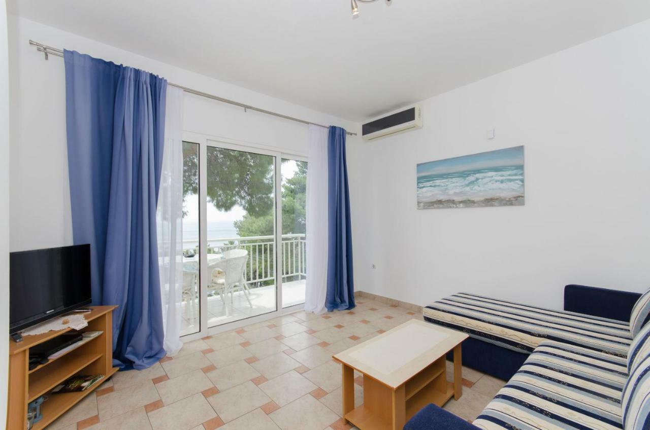 Apartments Marjan Брна Екстериор снимка