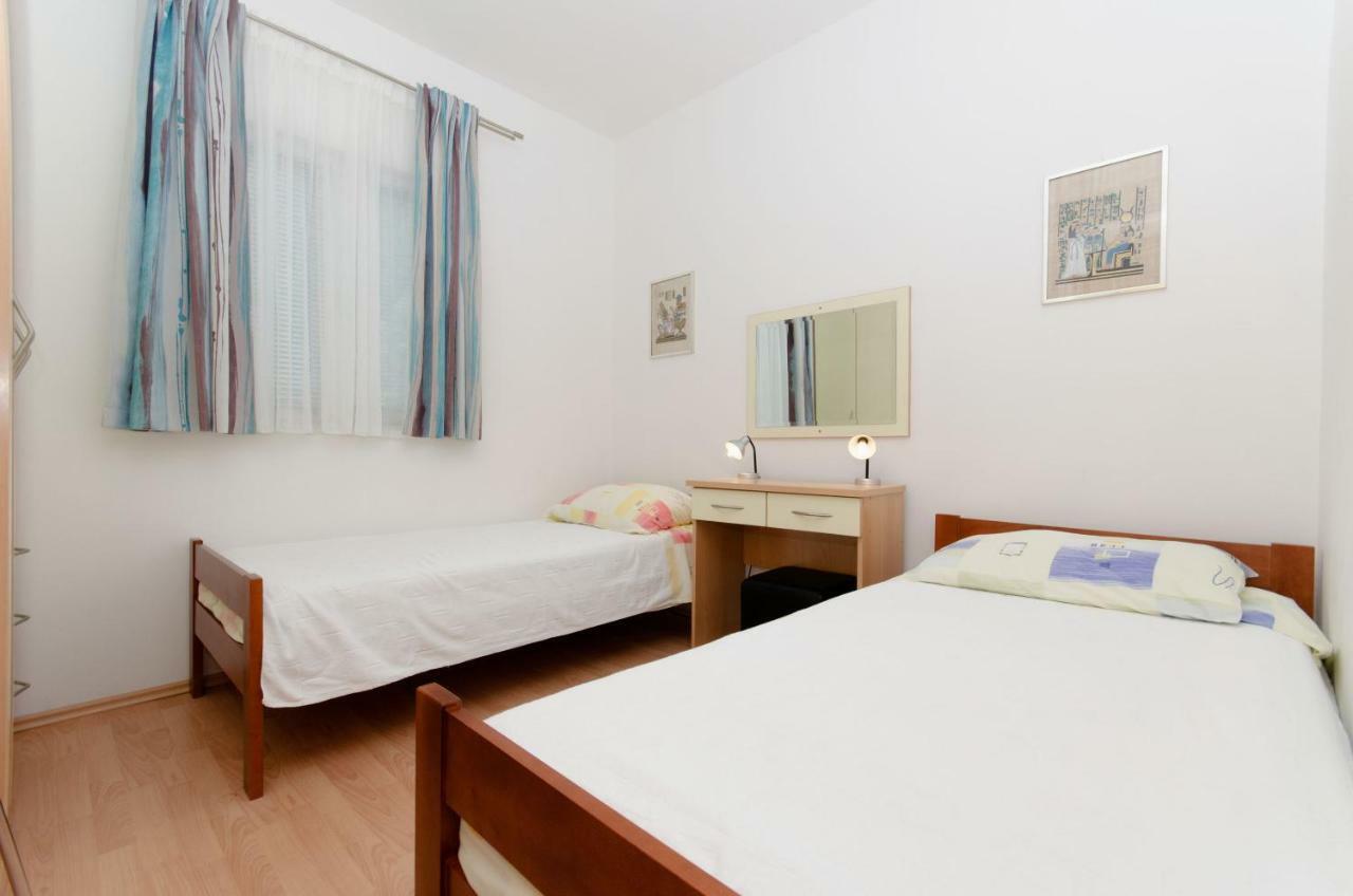 Apartments Marjan Брна Екстериор снимка